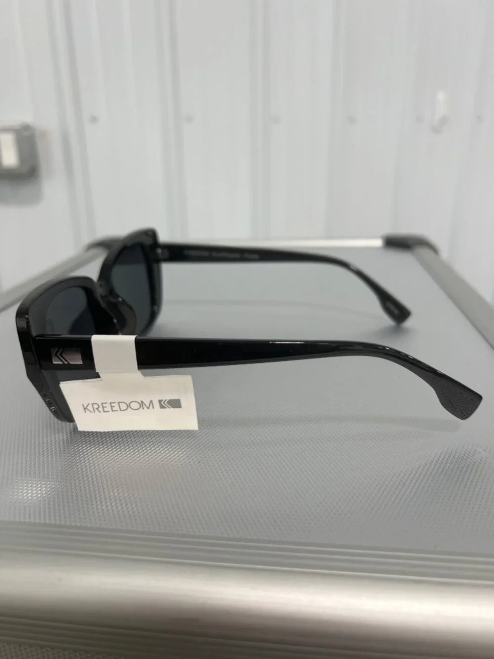 Kreedom Southbank Polarized Sunglasses UV Protection Black Fashion Eyewear NEW